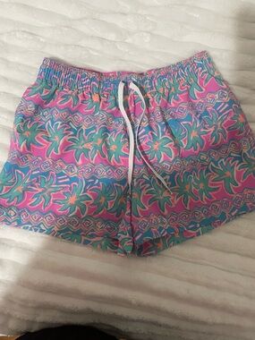 chubbies Pink & Teal Floral Print Women's Shorts and mens